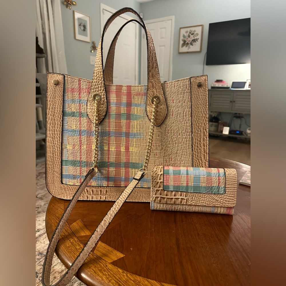 Plaid Tote with Wallet